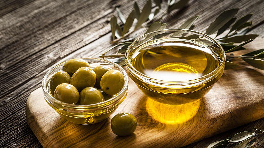 Top 10 Amazing Health Benefits of Organic Olive Oil