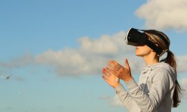 Augmented Reality and Virtual Reality Market: What Can They Do?