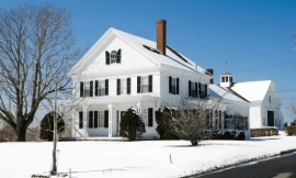 What to Look for When Buying a Luxury Farmhouse