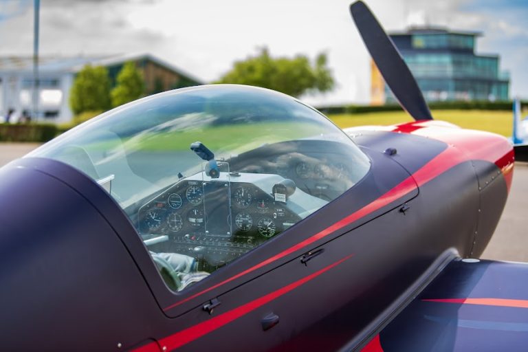 Read more about the article Unforgettable Flying Adventures: Discover the Best Flight Experiences Near You in the UK – Infinity Aerobatics