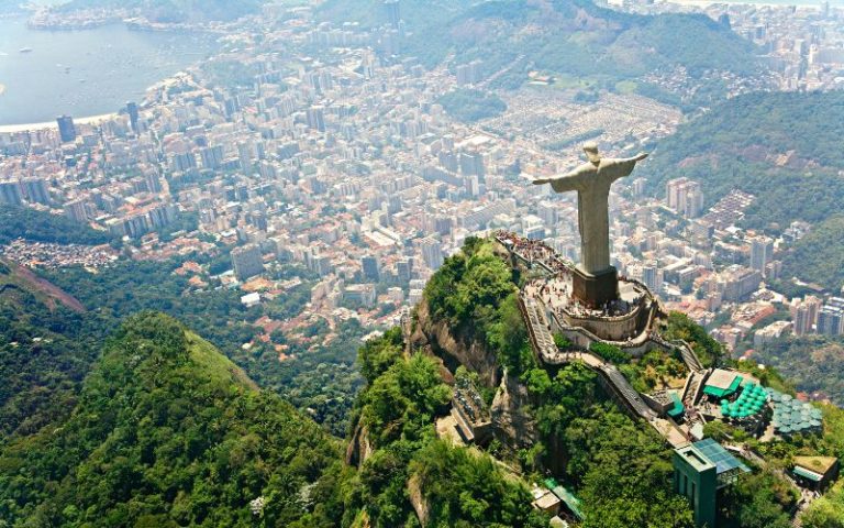 Read more about the article Discover Brazil: 7 Stunning Places You Can’t Miss