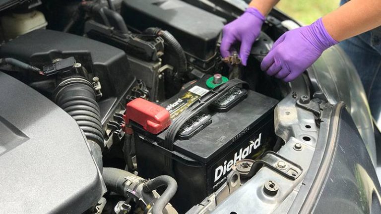 Read more about the article 24/7 Car Battery Replacement and Recovery in Abu Dhabi