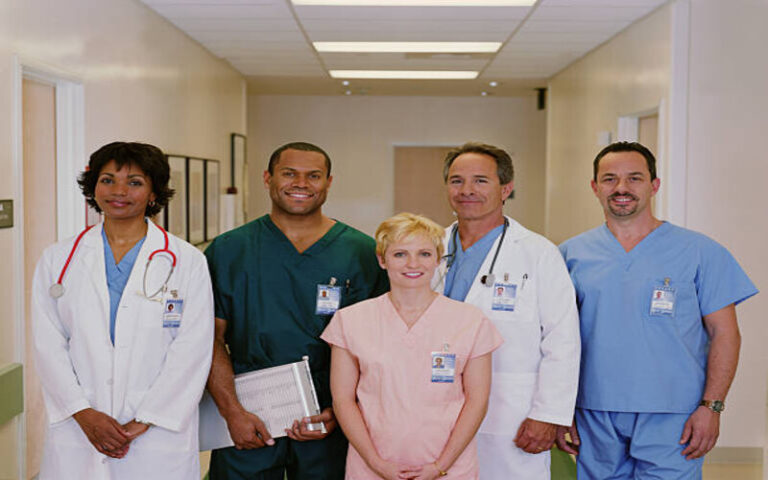 Read more about the article Tips for Choosing a Trusted Supplier for Hospital Uniforms