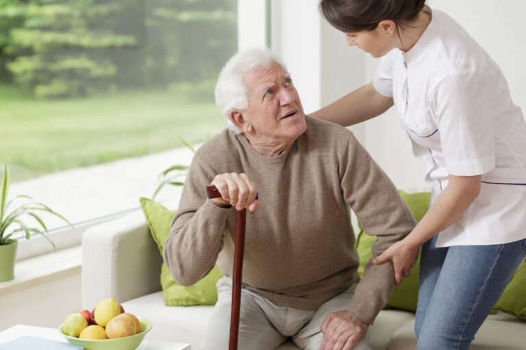 Read more about the article A Caregiver’s Guide to Parkinson’s Disease Rehabilitation in Dubai