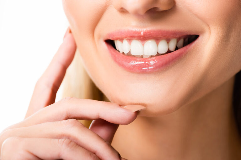 Read more about the article How Does Teeth Whitening Affect Tooth Enamel?