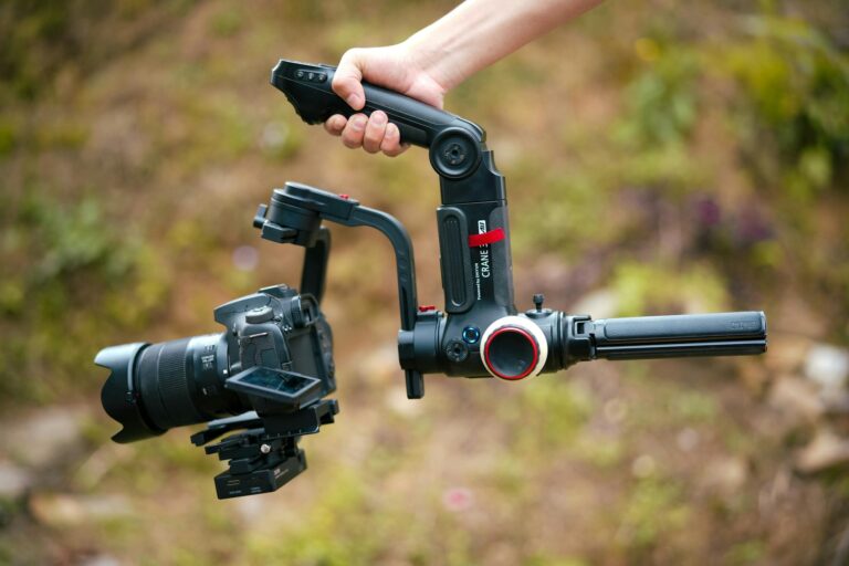 Read more about the article The Complete Guide to Picking the Best Gimbal for Camera