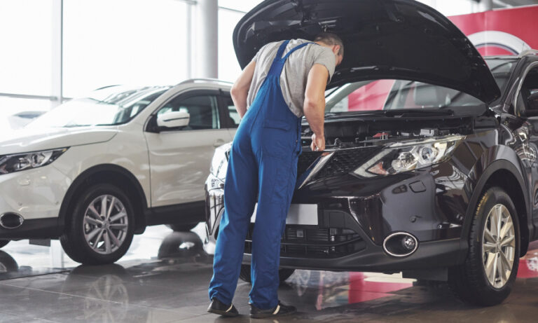 Read more about the article Stay Safe and Save Money with Regular Car Maintenance