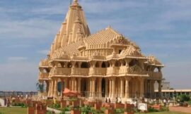 Dwarkadhish Temple: A Majestic Abode of Lord Krishna