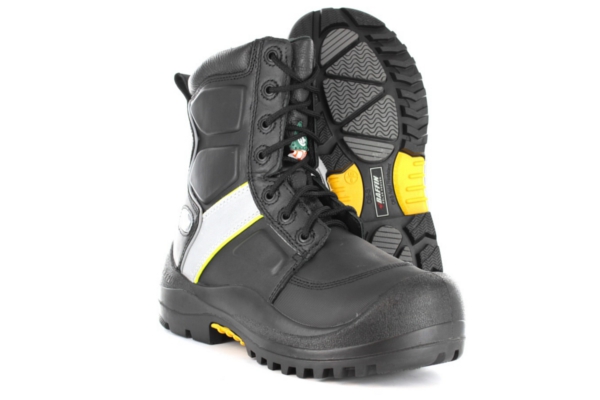 Read more about the article Safety Boots Ottawa: Step into Safety and Comfort