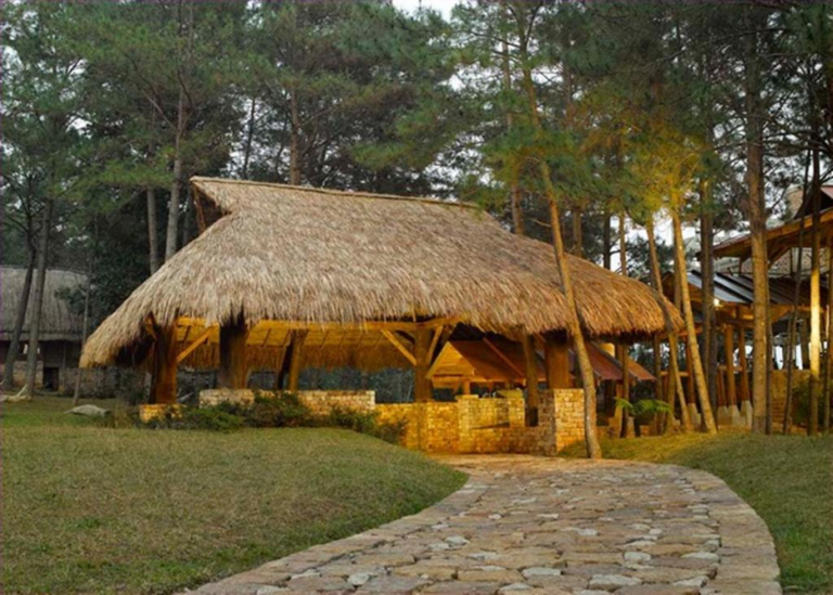 Read more about the article Ri Kynjai – Serenity By The Lake Meghalaya