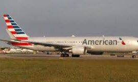 American Airlines: How to contact reservation customer service: Phone, Chat and Email options