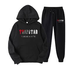 Read more about the article Trapstar Tracksuit Guide: Style, Versatility, and Must-Have Pieces