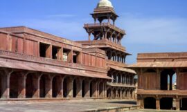 Exploring the Timeless Grandeur of Agra Fort and Fatehpur Sikri