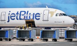 How to contact JetBlue Airlines customer service?