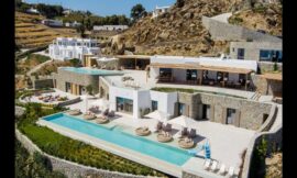 Why Should You Consider Mykonos Villas Booking for Your Next Getaway?