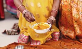 How to Choose the Perfect Mehndi Saree for Your Wedding