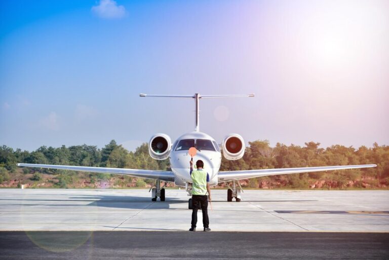 Read more about the article Reach Delta Airlines Customer Support Fast: Complete Guide to Phone, Chat, and Email Assistance