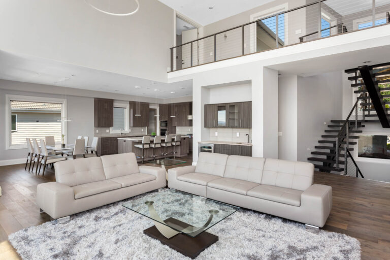 Read more about the article Photographing Luxury Homes in Orange County: What Sets It Apart