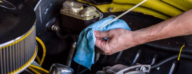 Read more about the article Your Comprehensive Checklist for Transmission Oil Change in Abu Dhabi
