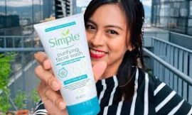 Clear Skin Secrets: How to Choose the Right Face Wash for Acne-Prone Skin