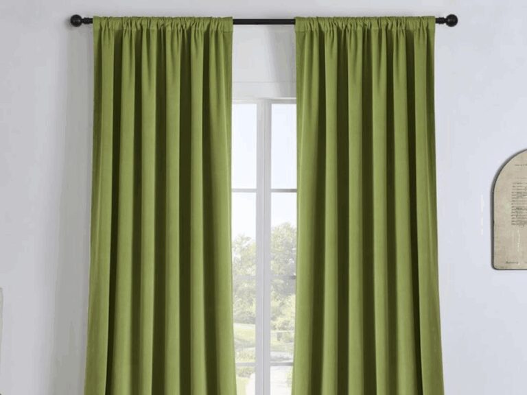 Read more about the article Choosing the Best Sage Green Velvet Curtains for Dubai Homes