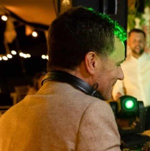 Read more about the article How to Choose the Perfect Wedding DJ Essex: A Guide to Creating an Unforgettable Celebration