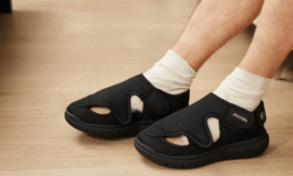 Best Flip Flops for Wide Feet (Women) in 2025: Style, Space & Support