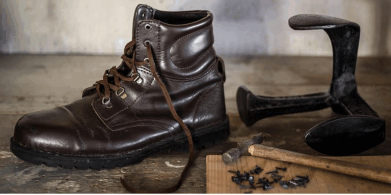 Read more about the article NEED TO BEST SERVICE FOR SHOE AND BAG REPAIR?
