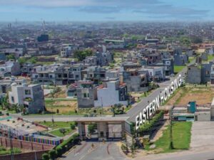 172 marla commercial plot for sale in Lahore
