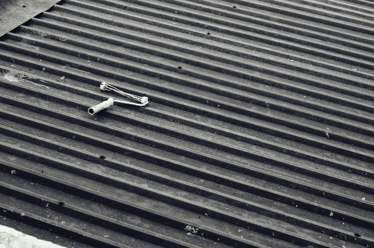 close-up-metal_1048944-16876385