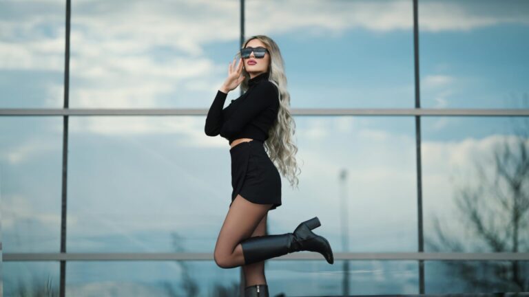 Read more about the article High Heel Boots: Style, Confidence, and Versatility