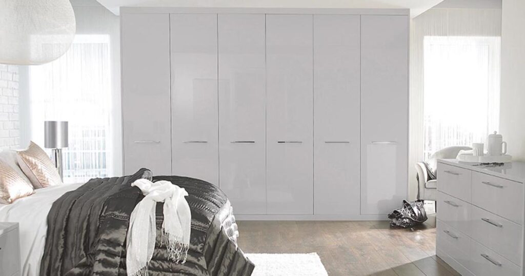wardrobe clearance sale UK