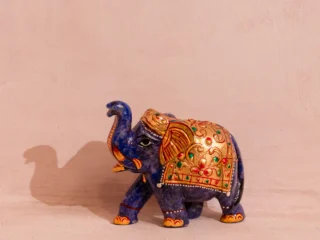 BlueJadeSingleelephantupsidetrunk_1