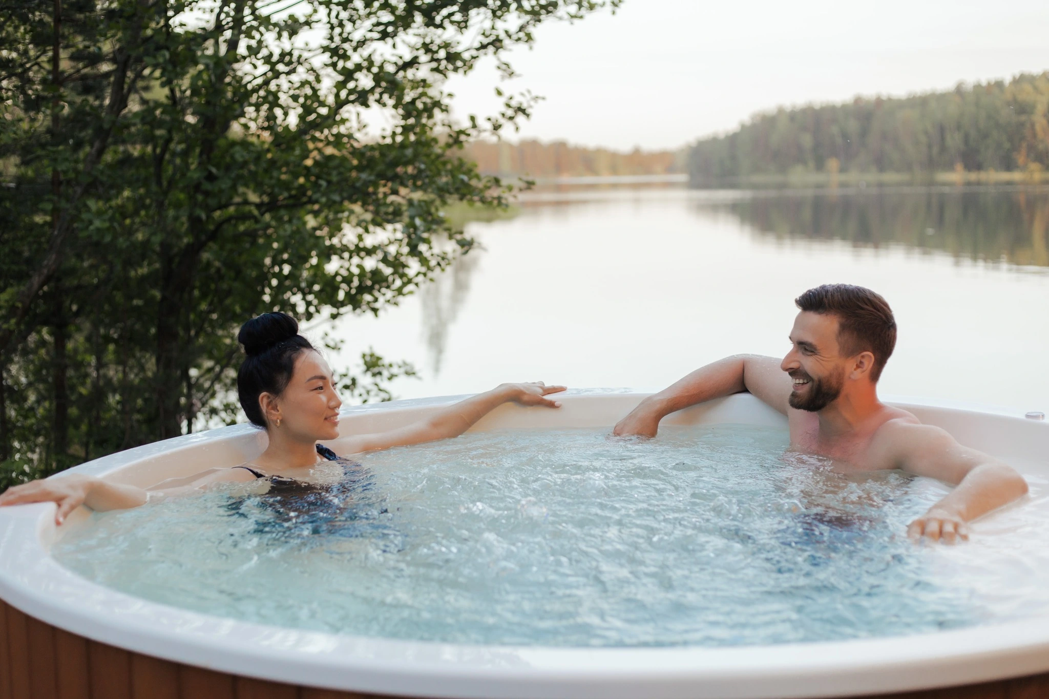 Hot Tub Suppliers – Luxury Hot Tubs