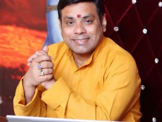 Astrologer-in-Mumbai-4