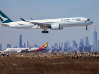 Cathay-Pacific