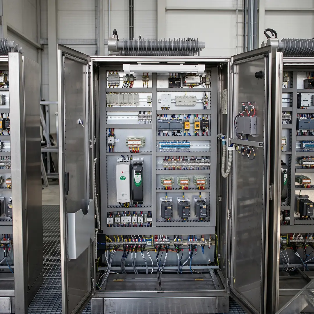 Hittech Engineers – Best Electrical Panel Manufacturer in Kanpur | Electrical Panels | Chemical Earthing | Servo Stabilizer