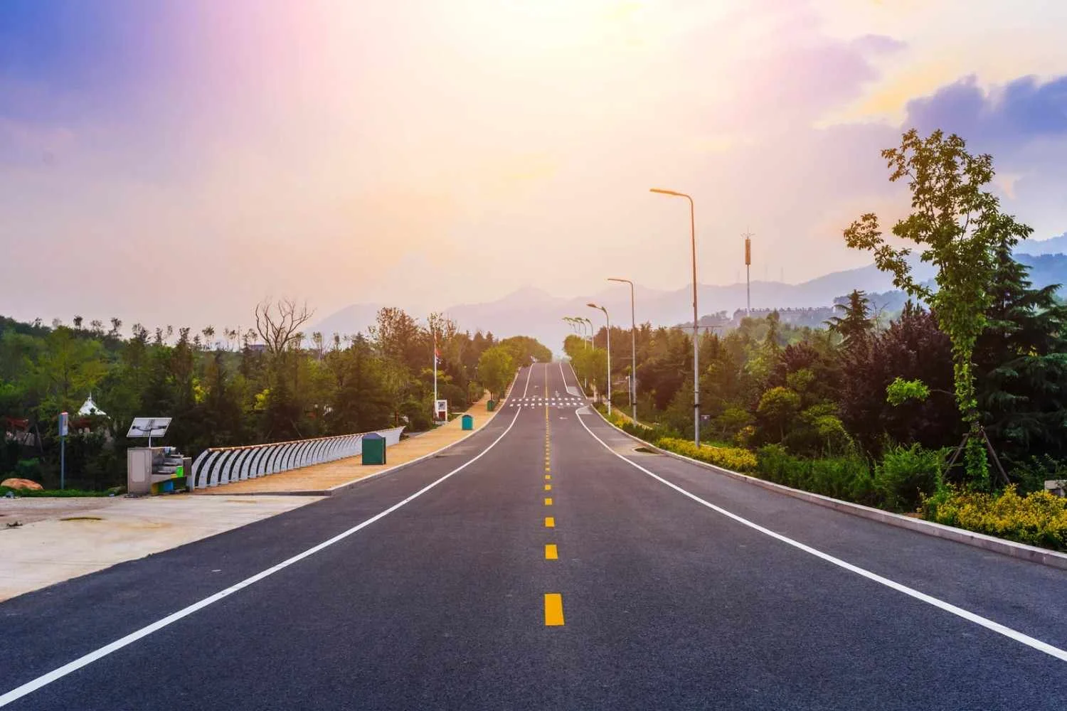 Keep Your Commercial Property Green & Weed-Free