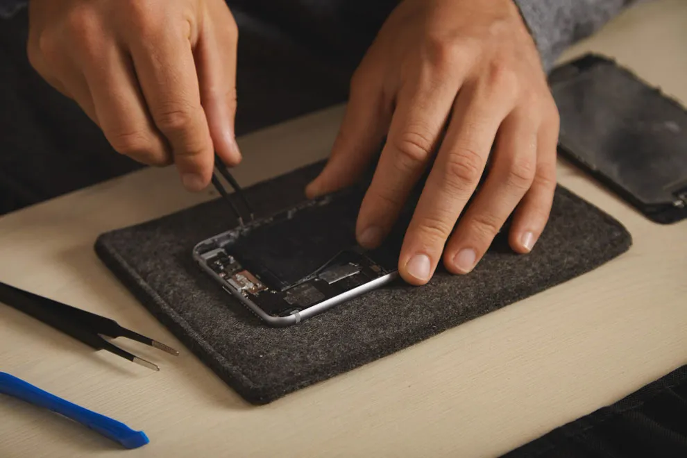 PHONE MASTER MOBILE REPAIRS & ACCESSORIES