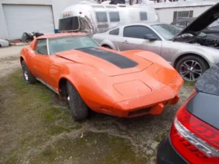 imgi_20_1976-chevrolet-corvette-t-top-coupe