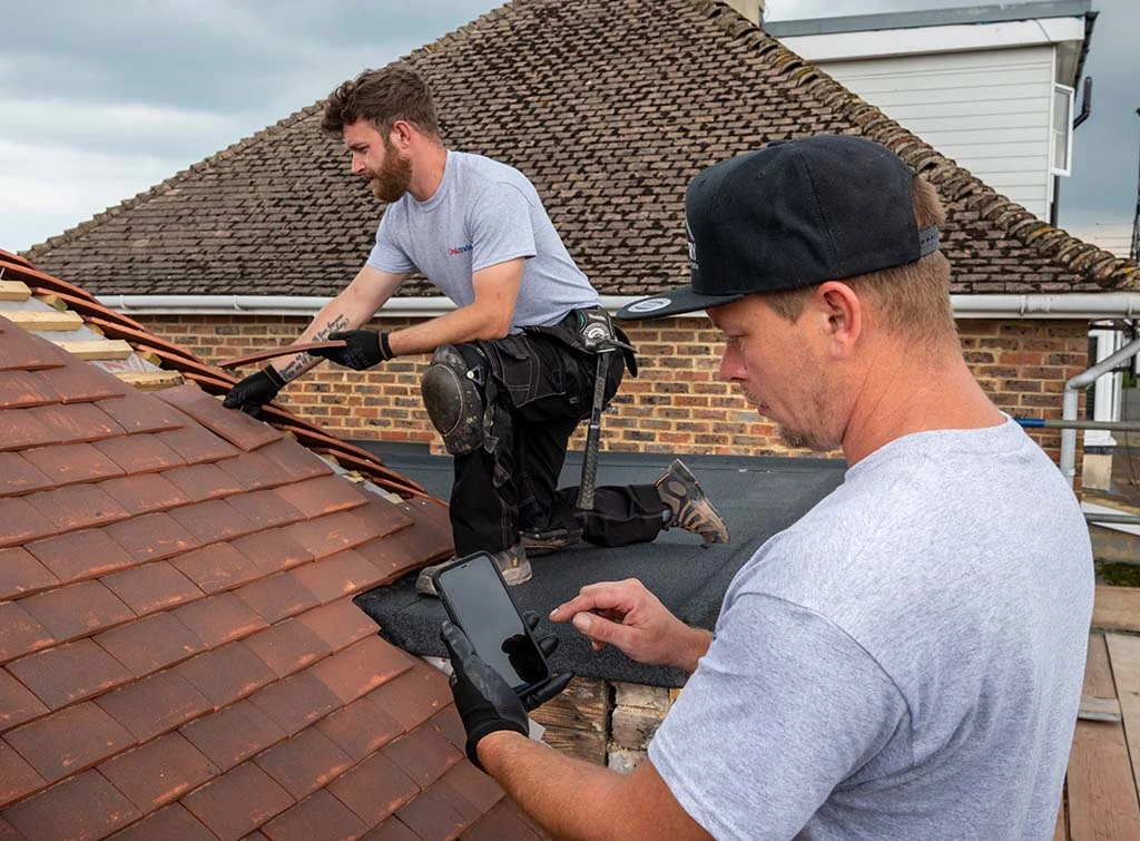Emergency Roof Repair: Fast, Reliable 24/7 Service in Pennsylvania