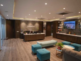 swarna-clinic-2048×1153-1