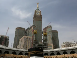 12-Nights-3-Star-December-Umrah-Package