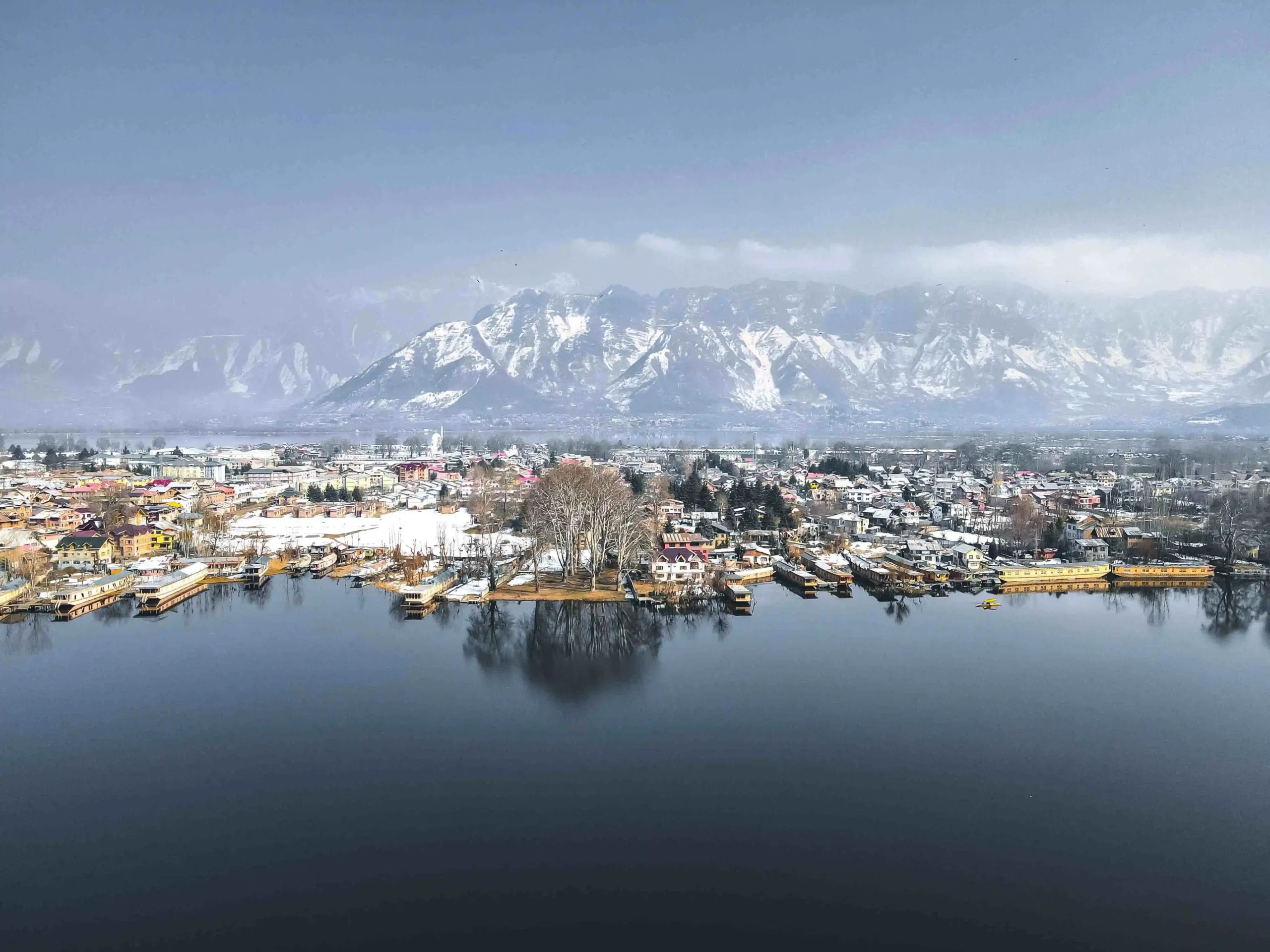 Book 11-Day Luxury Holiday Tours in North India 2026-27