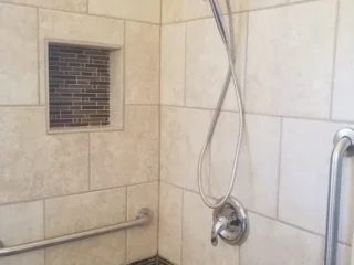 ada-bathroom-grab-bar-installation