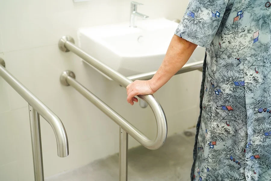 Bathroom Safety Starts Here – Toilet Grab Bars for Seniors Dallas