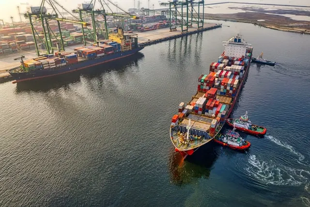 Shipfinex FZCO | Shipping Investment and Tokenization Platform