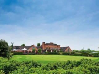 1136_StockBrookManor_May19-0011-WEB