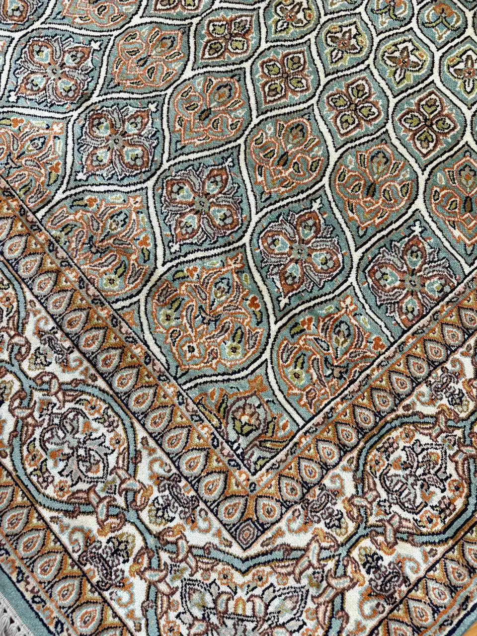 Jansons Carpets Showcases Handmade Carpets in India with Premium Craftsmanship
