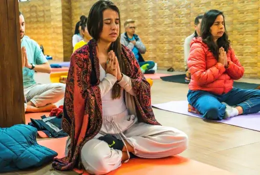 Why Choose the Best 200 Hour Yoga Teacher Training in Rishikesh
